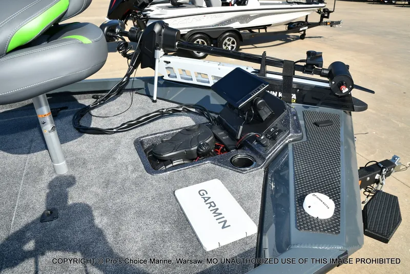 Slide: The Image of Ranger RT188P Garmin Livescope Cup Equipped 2026 - 31