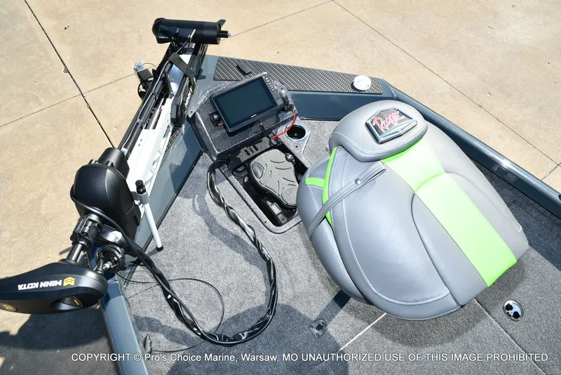 Slide: The Image of Ranger RT188P Garmin Livescope Cup Equipped 2026 - 12