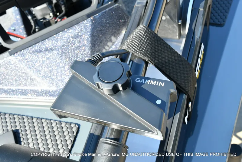 Slide: The Image of Ranger RT188P Garmin Livescope Cup Equipped 2026 - 6