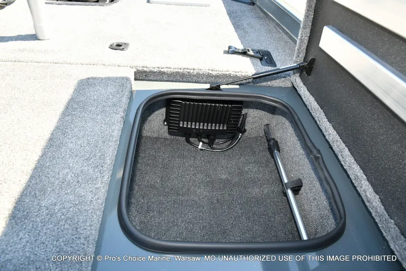 Slide: The Image of Ranger RT188P Garmin Livescope Cup Equipped 2026 - 58