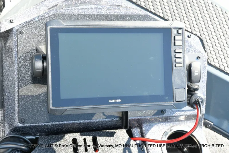Slide: The Image of Ranger RT188P Garmin Livescope Cup Equipped 2026 - 5