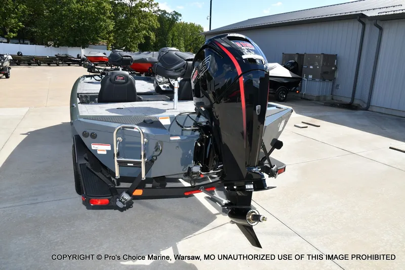 Slide: The Image of Ranger RT188P w/115HP Pro-XS 2026 - 22