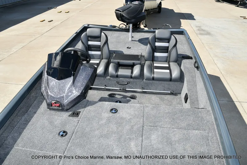 Slide: The Image of Ranger RT188P w/115HP Pro-XS 2026 - 12