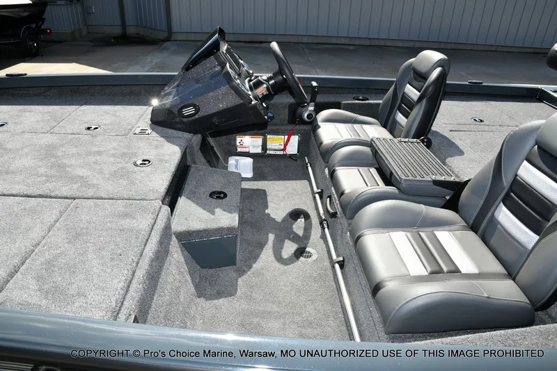 Slide: The Image of Ranger RT188P w/115HP Pro-XS 2026 - 14