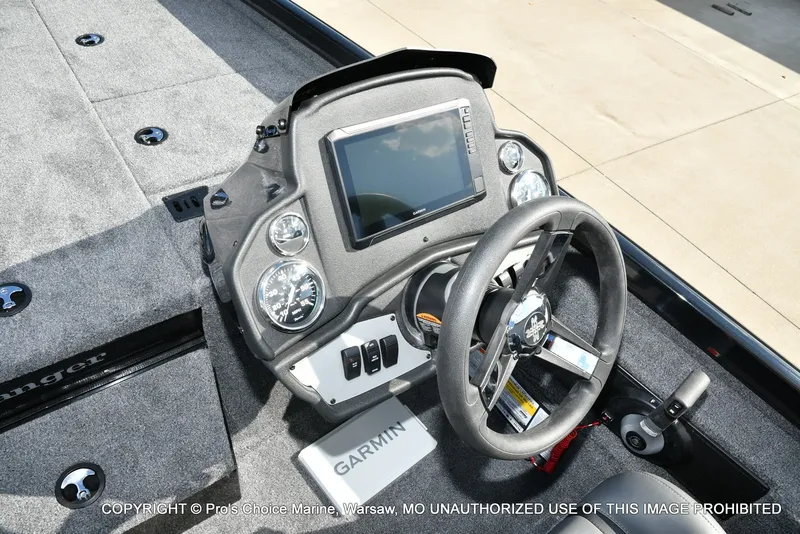 Slide: The Image of Ranger RT198P Garmin Livescope Cup Equipped 2026 - 41