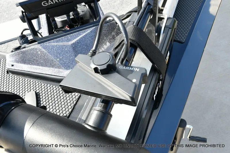 Slide: The Image of Ranger RT198P Garmin Livescope Cup Equipped 2026 - 28