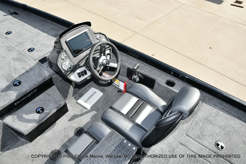 Slide: The Image of Ranger RT198P Garmin Livescope Cup Equipped 2026 - 40