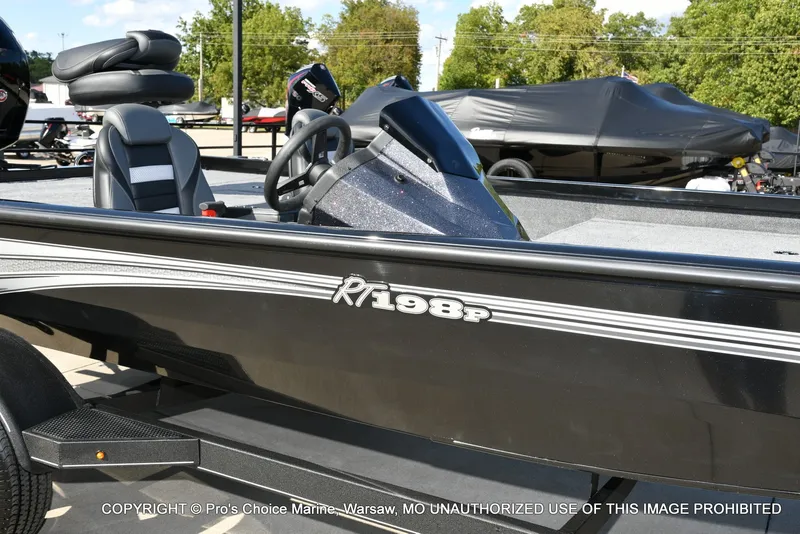Slide: The Image of Ranger RT198P Garmin Livescope Cup Equipped 2026 - 78
