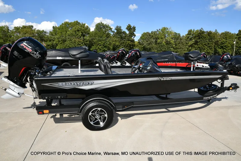 Slide: The Image of Ranger RT198P Garmin Livescope Cup Equipped 2026 - 20