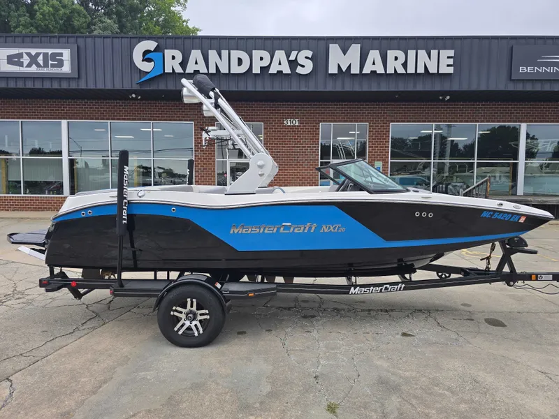 The Image of MasterCraft NXT20 2019 - 0