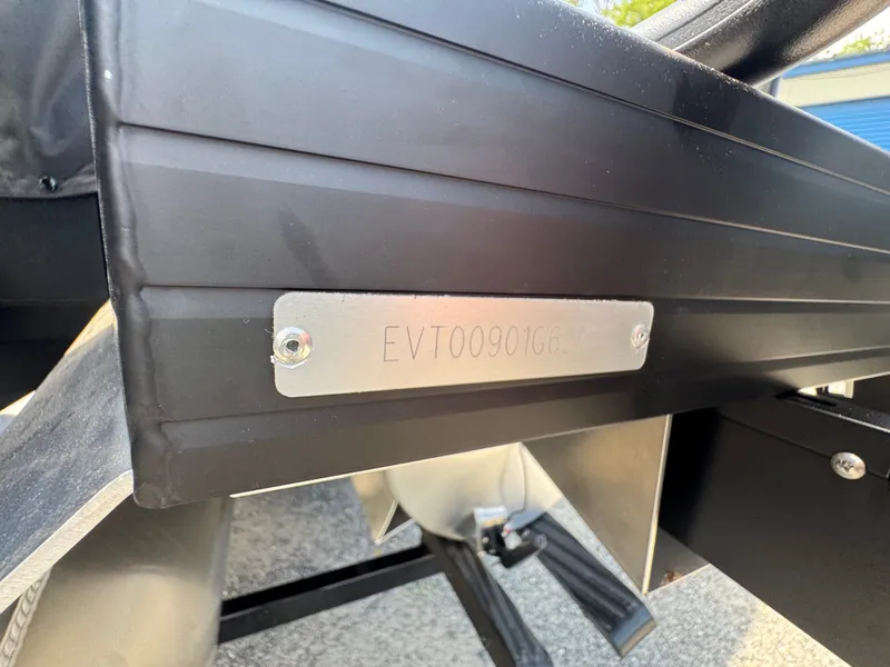 Slide: The Image of Evotti 521QL 2027 - 48
