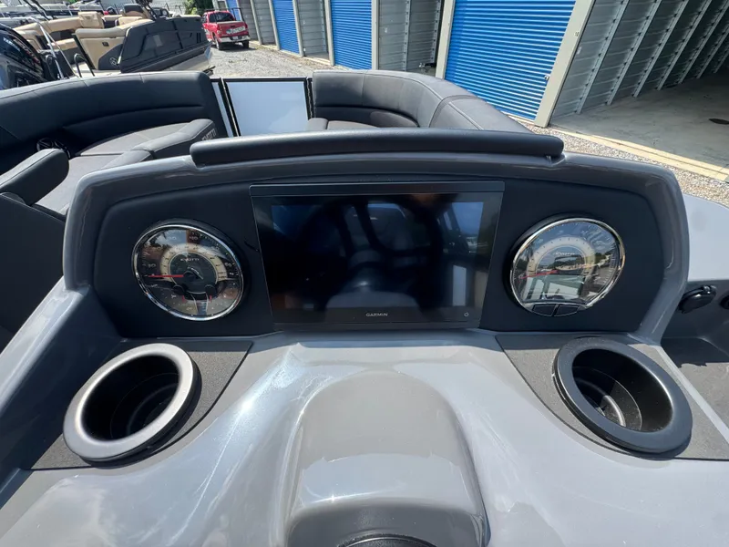Slide: The Image of Evotti 523QL 2027 - 30