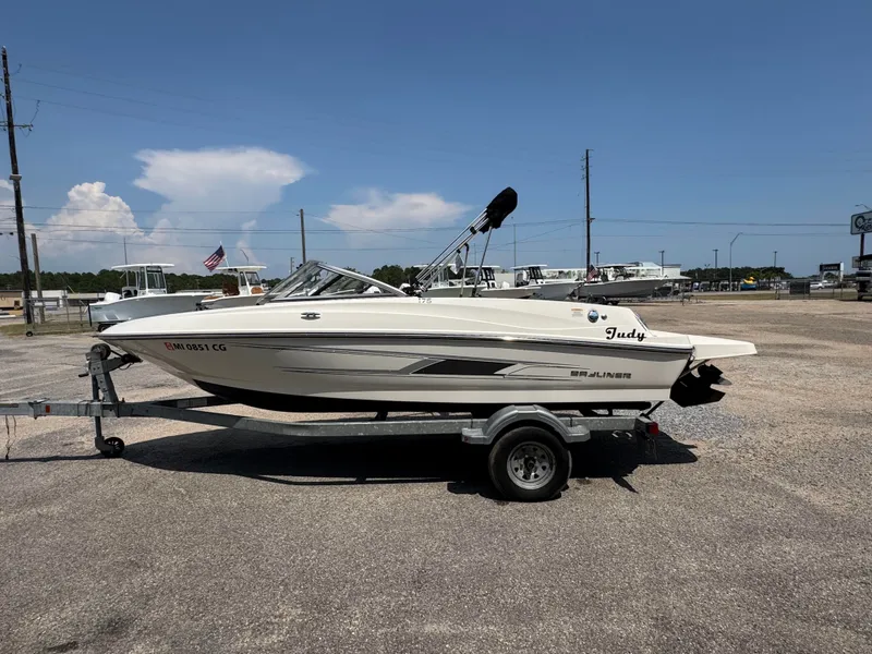 Slide: The Image of Bayliner 175 2016 - 3