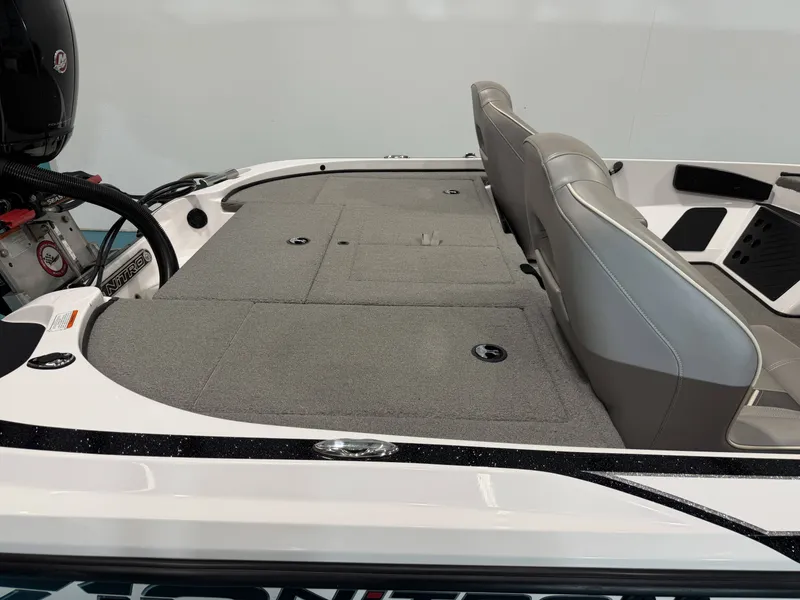 Slide: The Image of Nitro Z18 2020 - 17