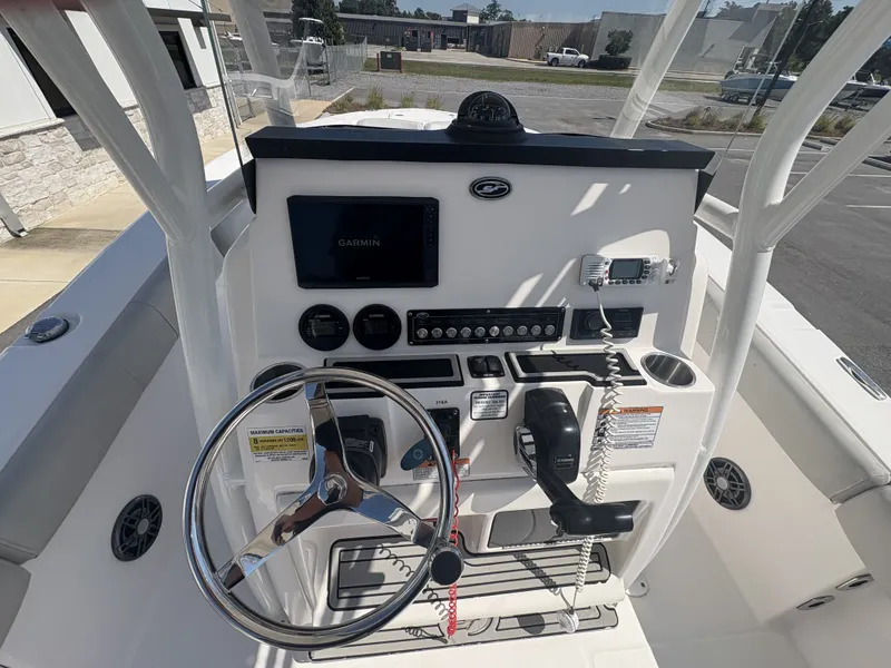 Slide: The Image of Sea Fox 228 Commander 2023 - 17