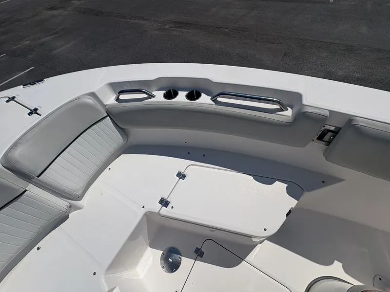 Slide: The Image of Sea Fox 228 Commander 2023 - 22