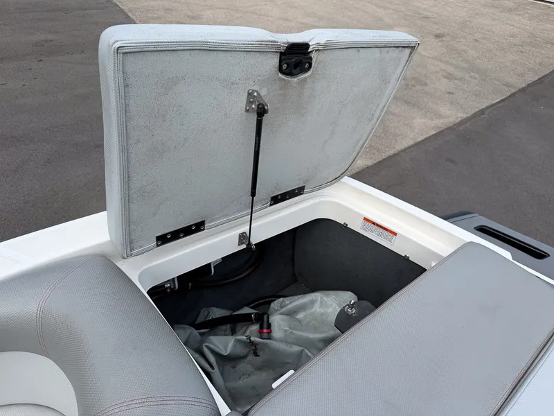 Slide: The Image of MasterCraft X10 2015 - 35