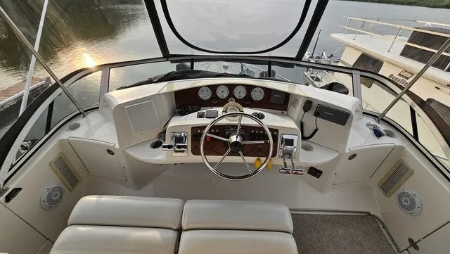 Slide: The Image of Silverton 35 Motor Yacht 2003 - 14