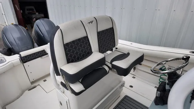 Slide: The Image of Tidewater 256 CC Adventure 2021 - 5