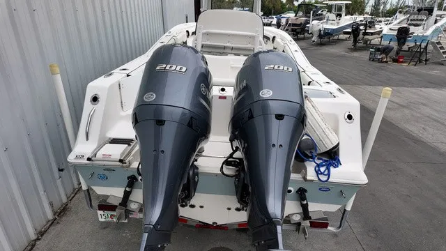 Slide: The Image of Tidewater 256 CC Adventure 2021 - 12