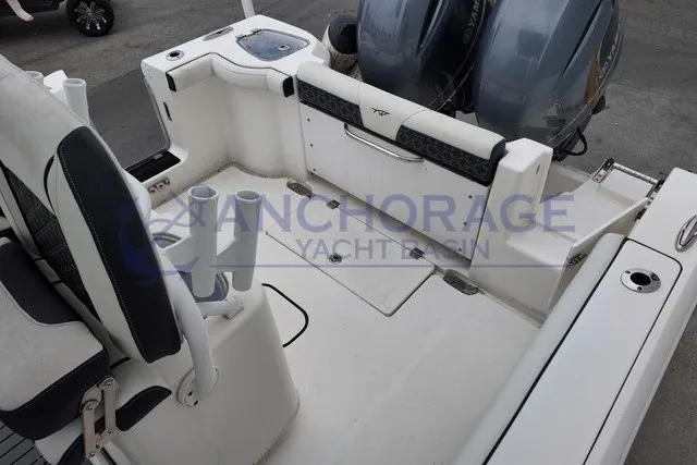 Slide: The Image of Tidewater 256 CC Adventure 2021 - 8