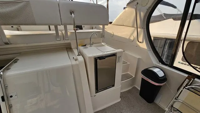 Slide: The Image of Silverton 35 Motor Yacht 2003 - 8
