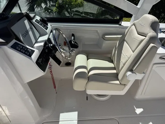 Slide: The Image of Robalo R257 Dual Console 2026 - 13