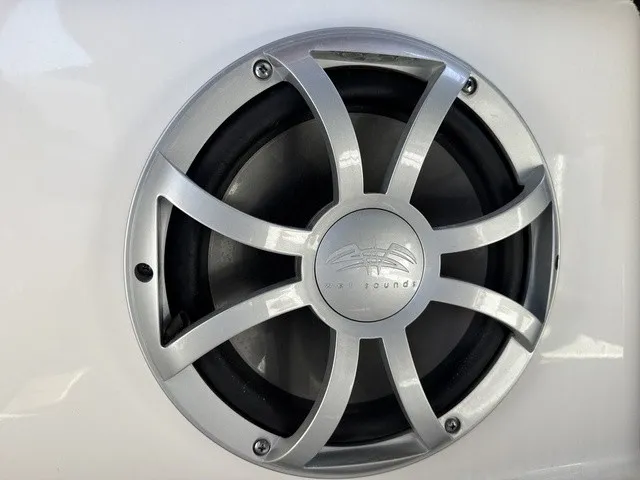Slide: The Image of Yamaha 242X 2020 - 19