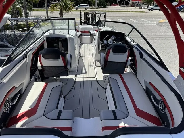 Slide: The Image of Yamaha 242X 2020 - 7