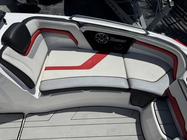 Slide: The Image of Yamaha 242X 2020 - 14