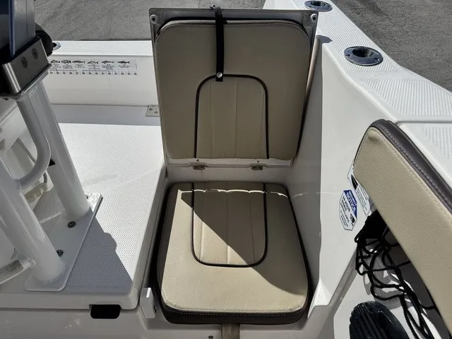 Slide: The Image of Yamaha 222 FSH Sport E 2023 - 20