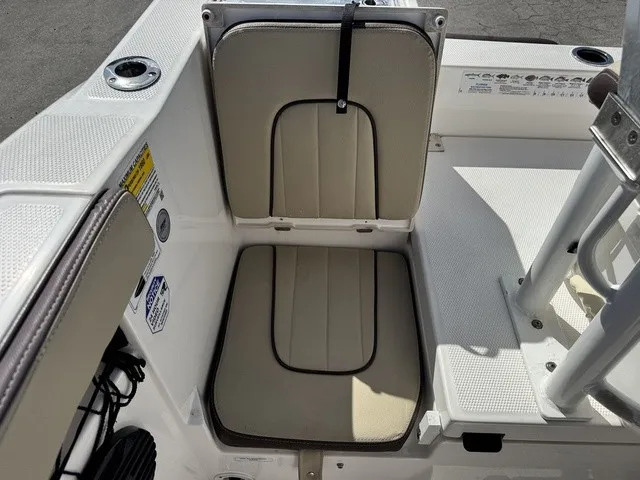 Slide: The Image of Yamaha 222 FSH Sport E 2023 - 22