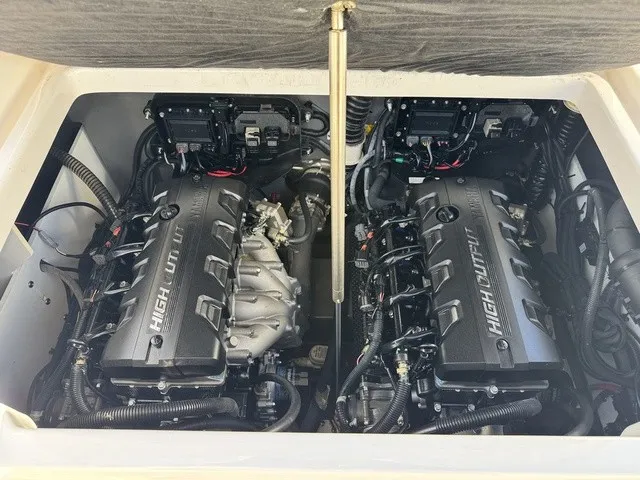 Slide: The Image of Yamaha 222 FSH Sport E 2023 - 24