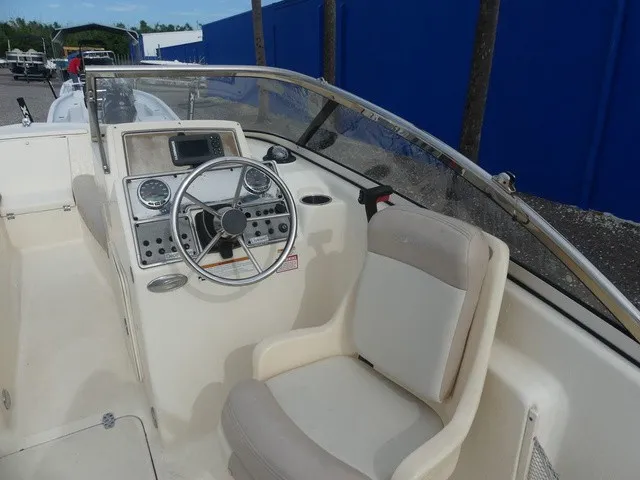 Slide: The Image of Scout 210 Dorado 2022 - 14