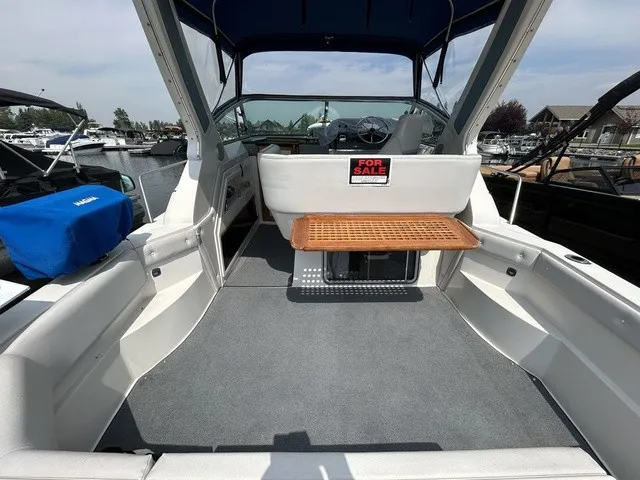 Slide: The Image of Cruisers Yachts 3270 Esprit 1989 - 4