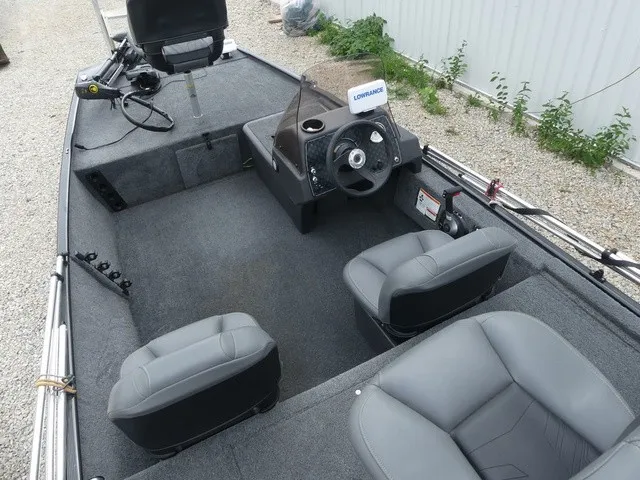 Slide: The Image of Tracker Bass Tracker Classic XL 2023 - 17