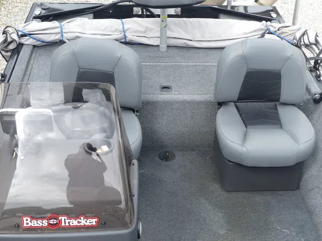 Slide: The Image of Tracker Bass Tracker Classic XL 2023 - 19