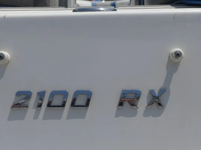 Slide: The Image of Regal 21 RX Bowrider 2019 - 9