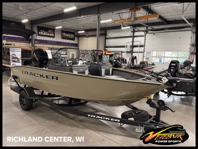 The Image of Tracker Pro Guide V-175 Combo 2027 - 1