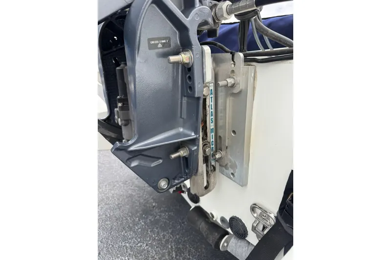 Slide: The Image of Close-up of 2018 G3 Bay 18 DLX boat motor mount with Atlas Micro Jack Plate. - 10