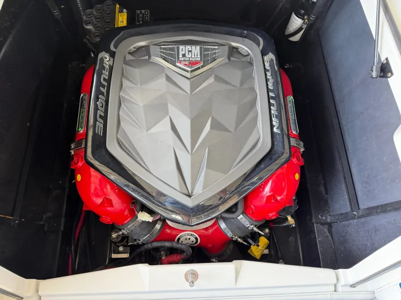 Slide: The Image of Nautique Super Air Nautique G23 2018 - 23