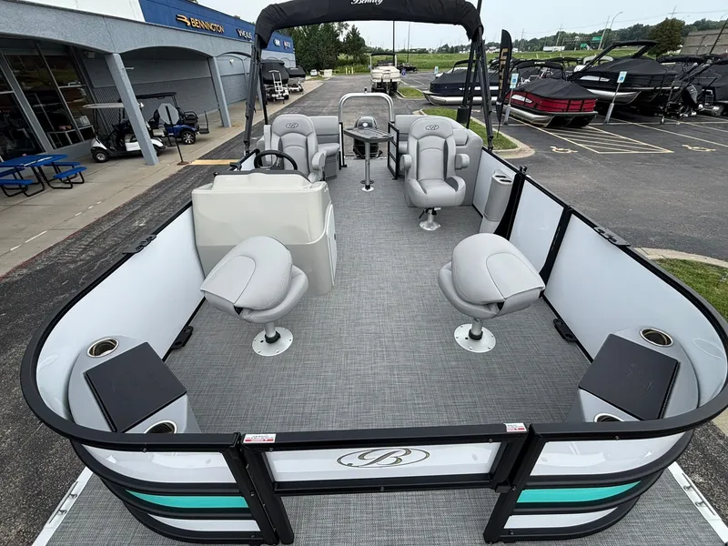 Slide: The Image of Bentley Pontoons 200 Fish CWT 2025 - 8