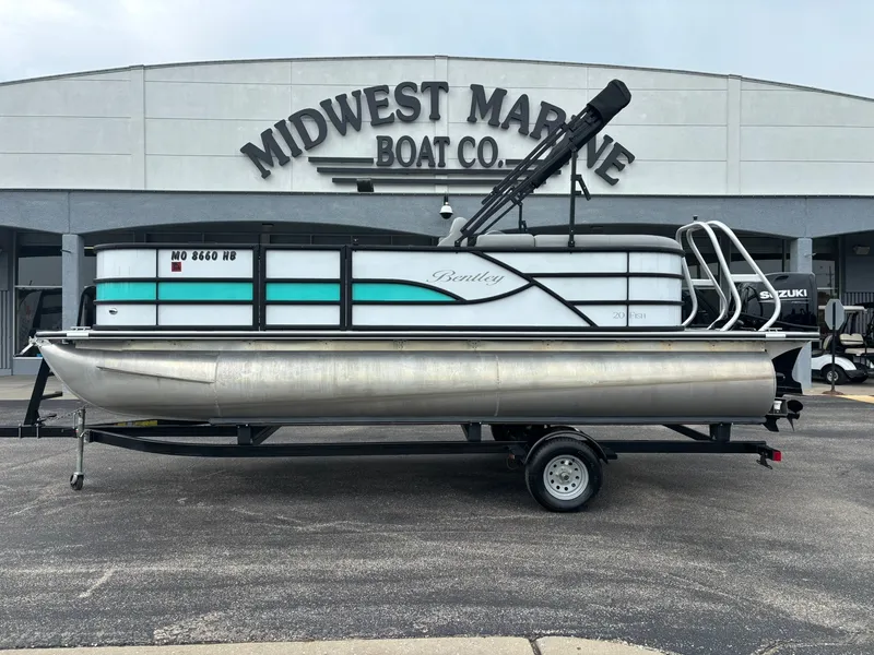 The Image of Bentley Pontoons 200 Fish CWT 2025 - 1