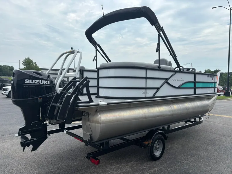 Slide: The Image of Bentley Pontoons 200 Fish CWT 2025 - 5