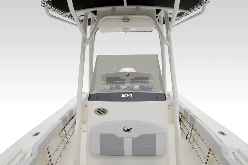 Slide: The Image of Mako 214 Center Console 2026 - 33