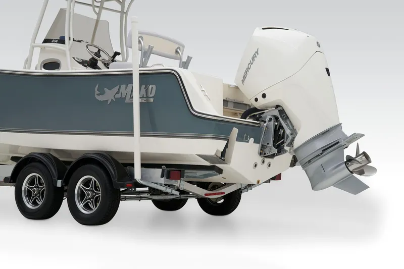 Slide: The Image of Mako 214 Center Console 2026 - 84