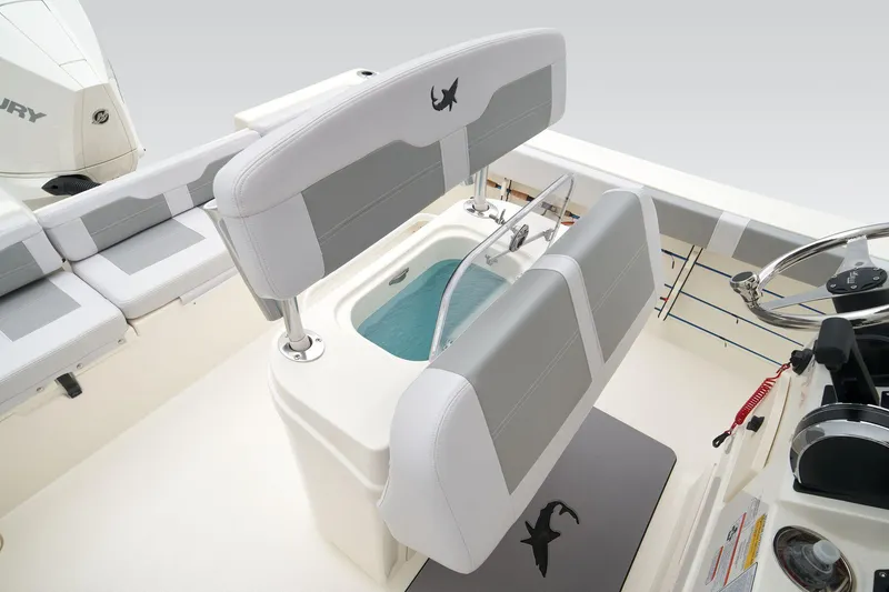Slide: The Image of Mako 214 Center Console 2026 - 58