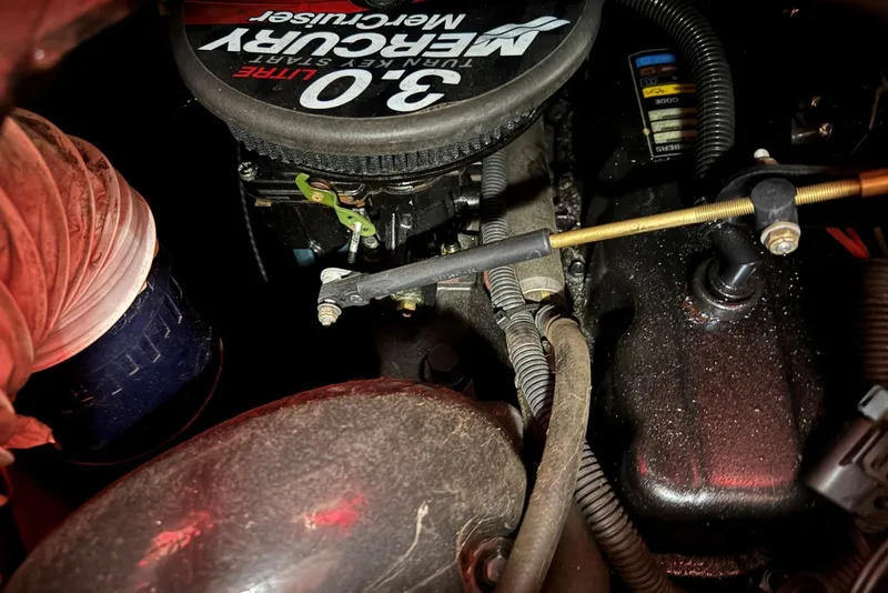 Slide: The Image of Engine compartment of a 2008 Sun Tracker Party Hut 30 I/O Regency Edition boat. - 29