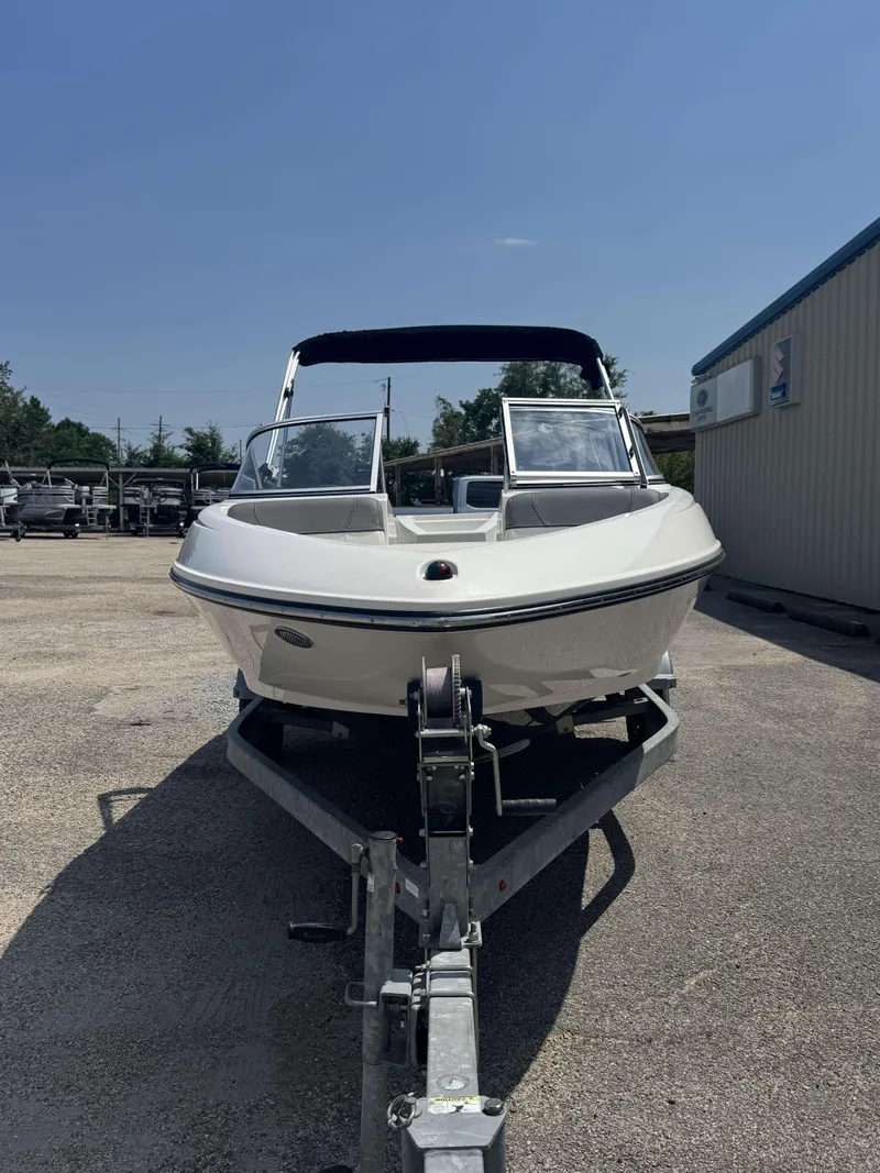 Slide: The Image of Bayliner 175 2016 - 5