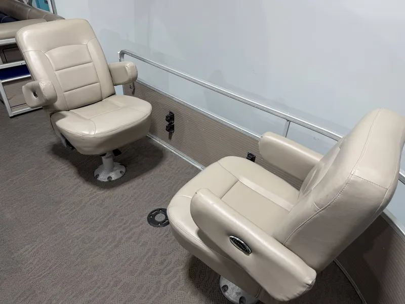 Slide: The Image of Premier 250 Legend 2007 - 11